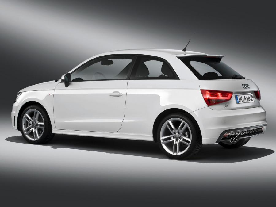  Audi A1 TFSI S-Line 2010 года  (фото 27 из 30)
